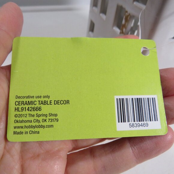 Ceramic House for Tea Light Glazed Ivory & Tan Hobby Lobby 2018 - Picture 9 of 11